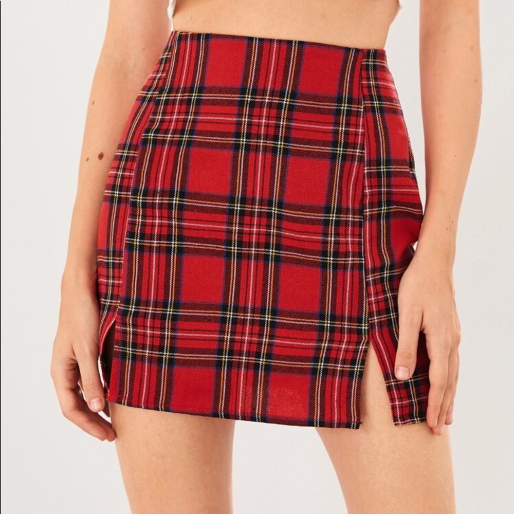 RED SKIRT